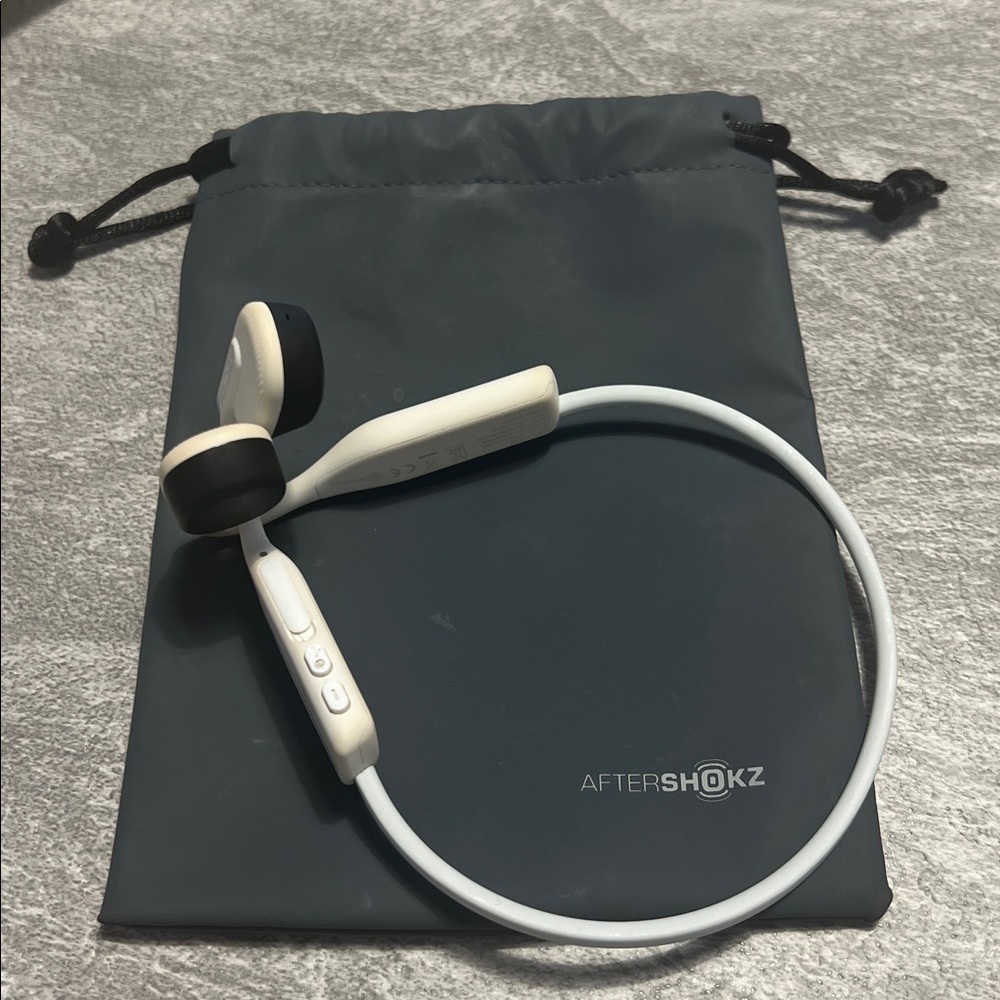 SHOKZ OpenMove Wireless Open-Ear Headphones (Alpine White)